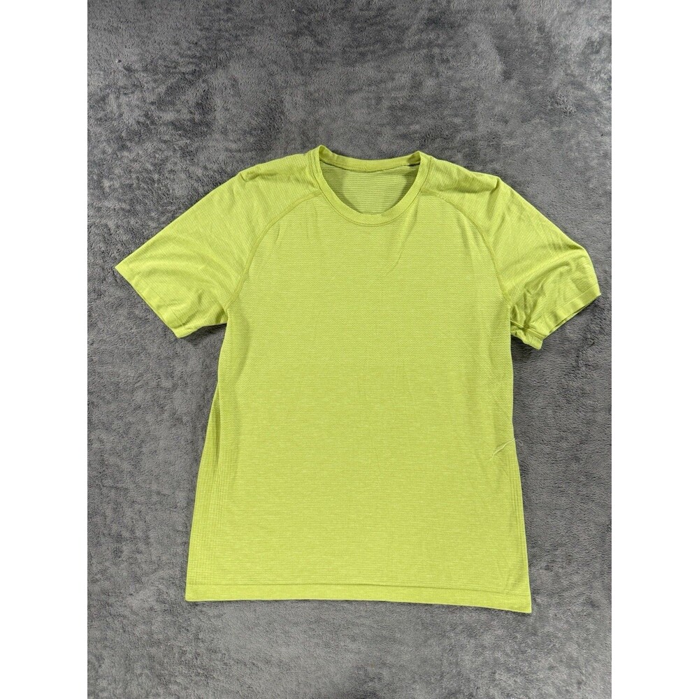 Lululemon Men's Medium Metal Vent Tech 2.0 Short Sleeve Shirt Faded Zap Wasabi